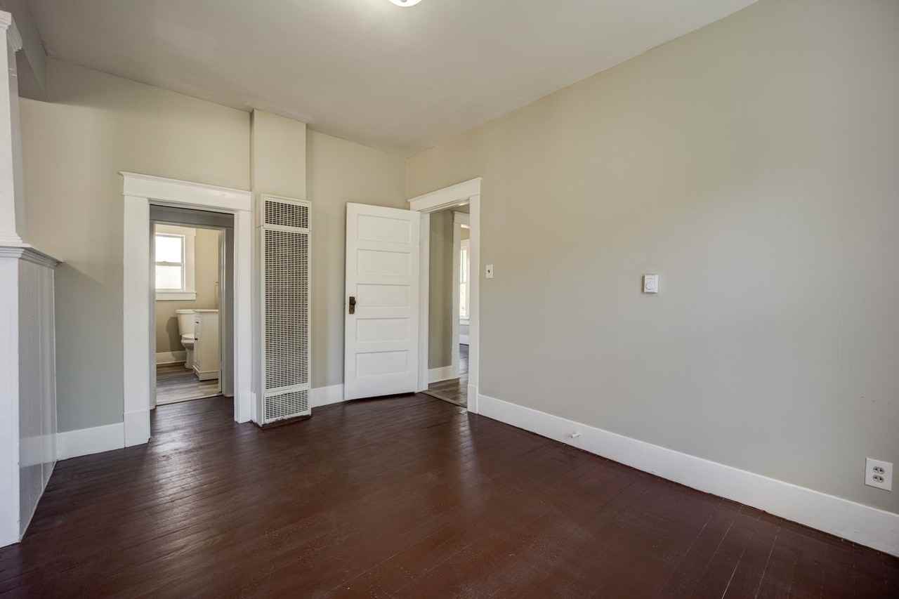 1704 S Q St - Photo 5 of 23