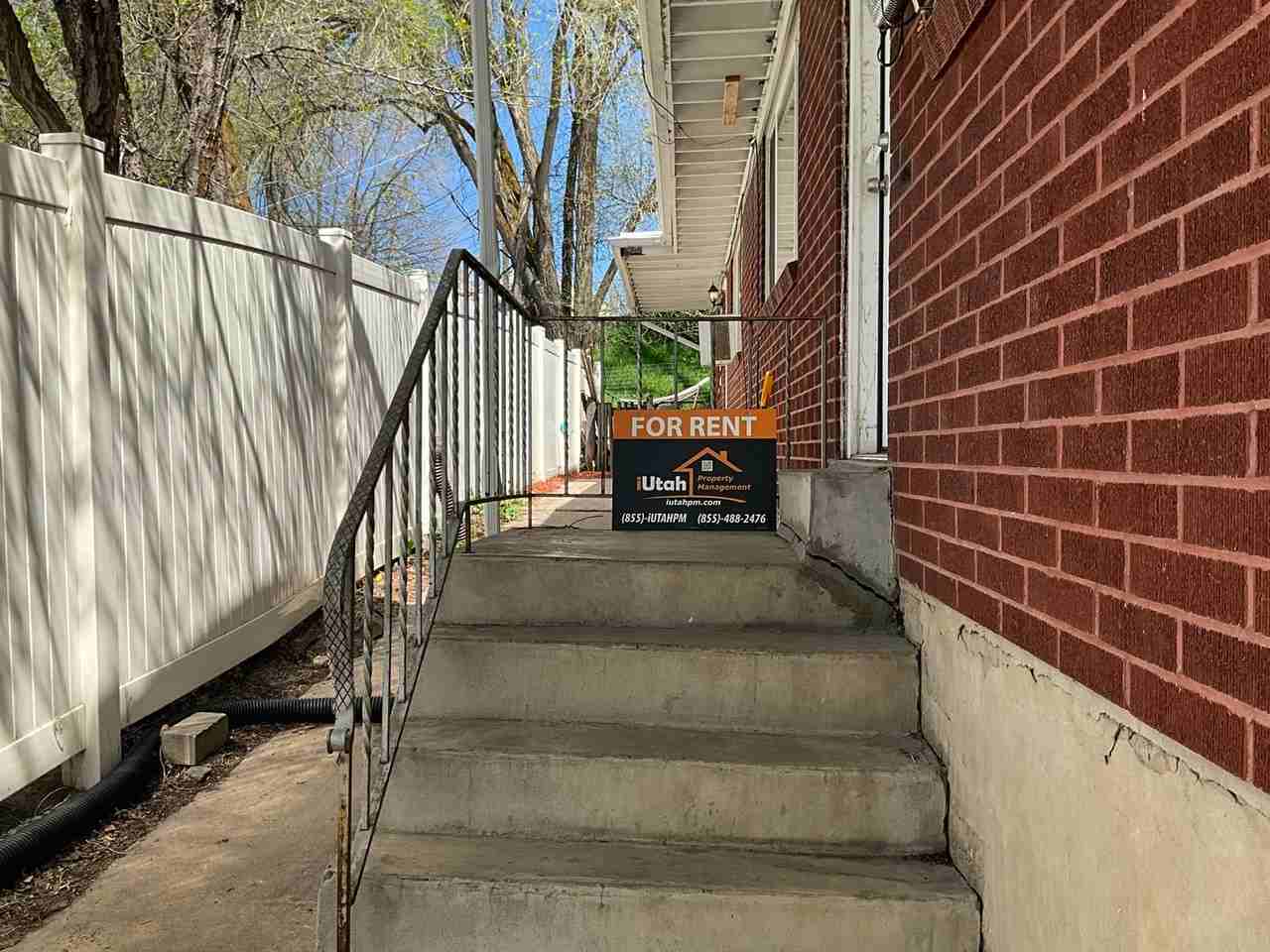 718 30th Street - Photo 2 of 13