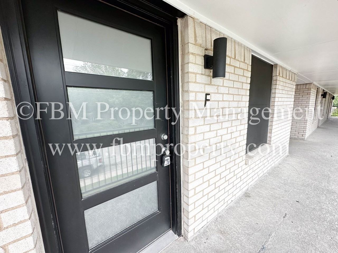 1401 North Clay Street #F - Photo 2 of 12