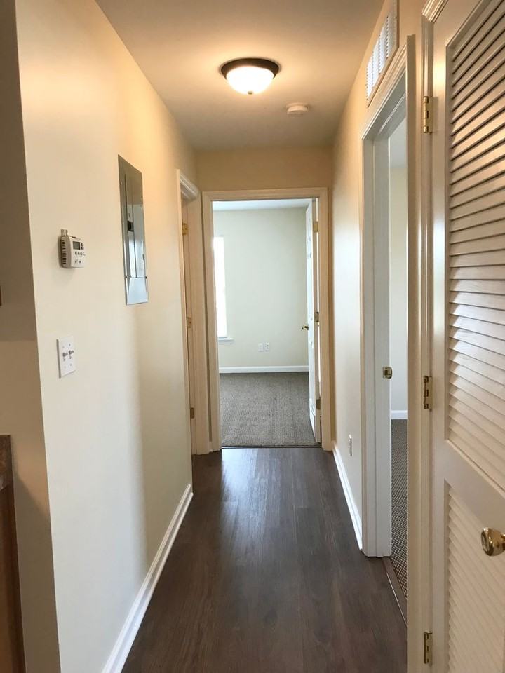 Rockwood Apartments 1755 Galbraith Rd, Frankfort, KY 40601 Zumper