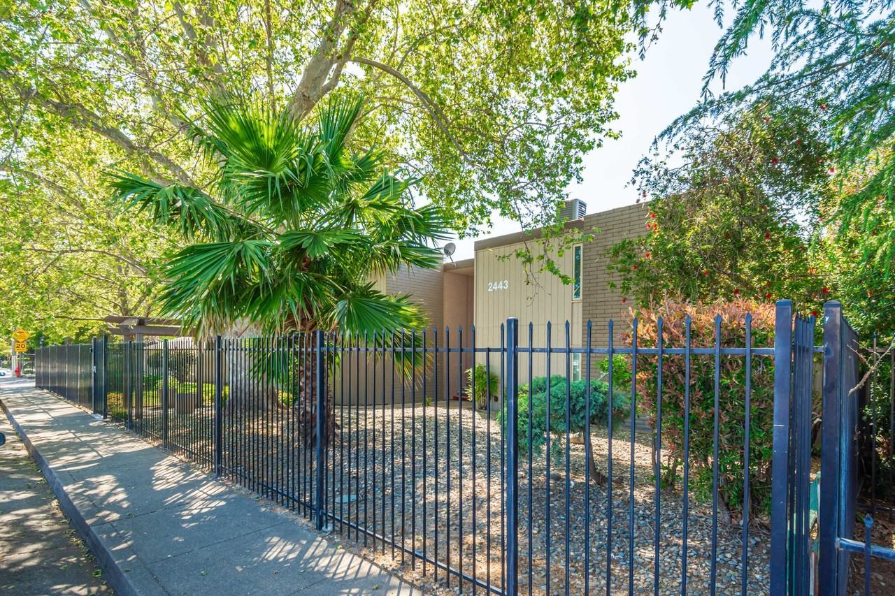 Carmichael Woods Apartments - Photo 2 of 10