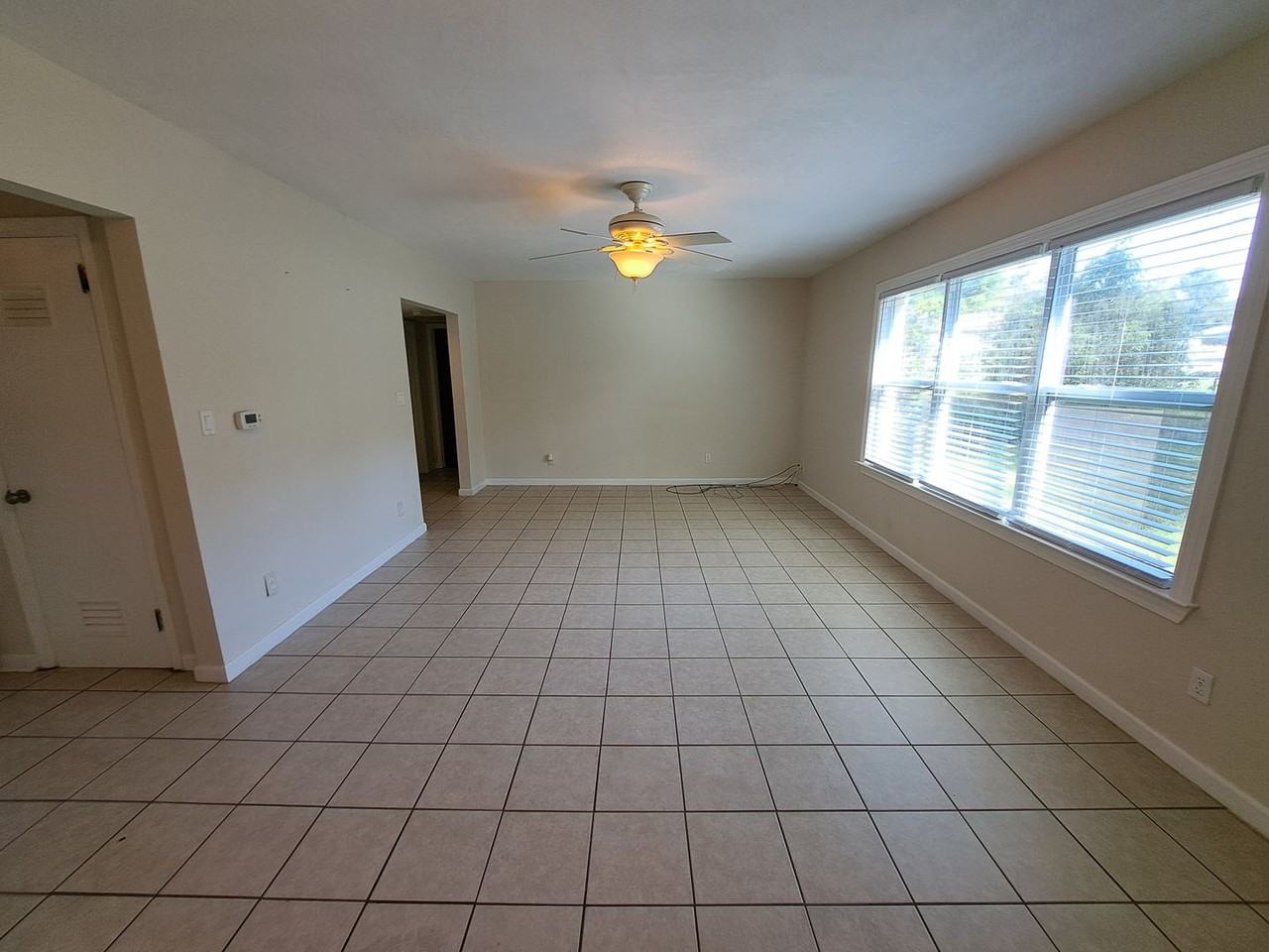 251 Willow St - Photo 2 of 19