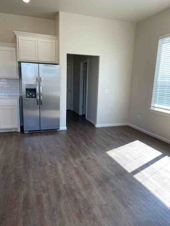 3301 Enclave Pl - Photo 7 of 38