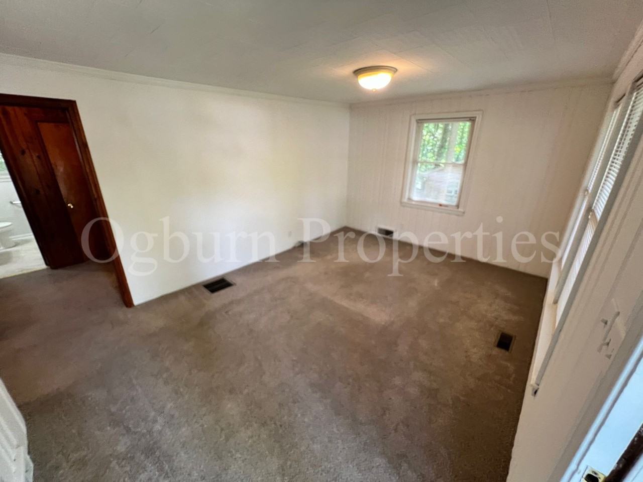 185 Euclid St - Photo 2 of 9