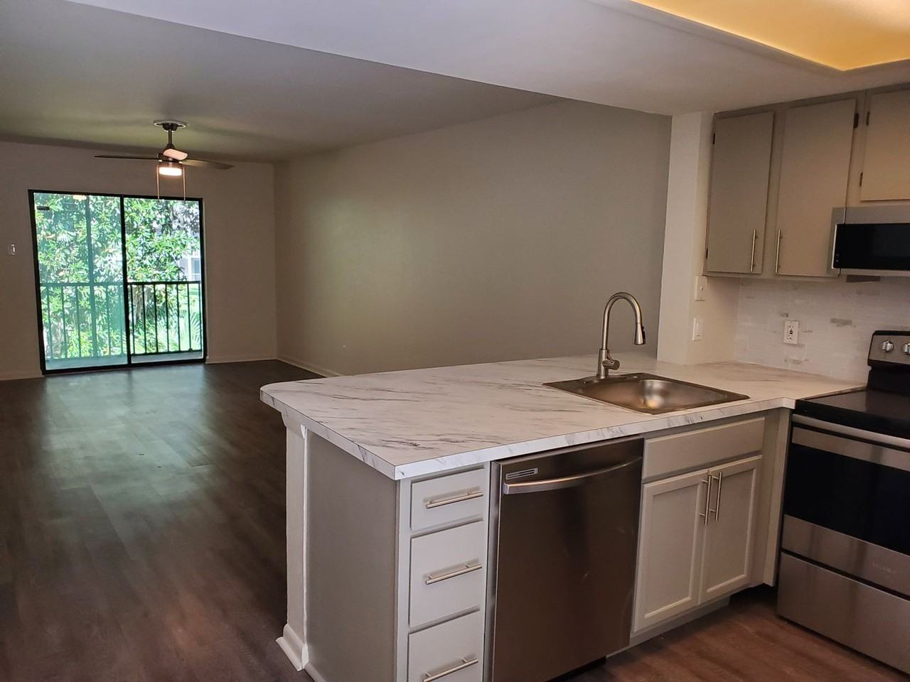 12510 White Bluff Rd - Photo 3 of 15