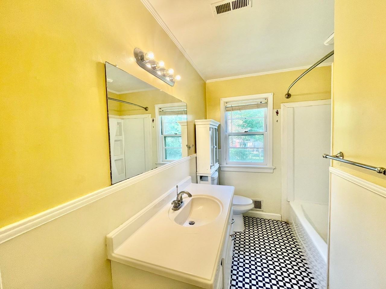 2306 Larkwood Rd - Photo 6 of 13