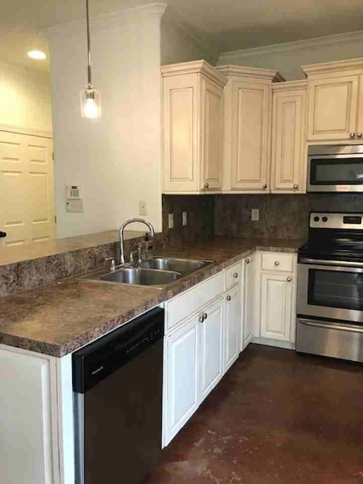 Broadmoor - Photo 3 of 10