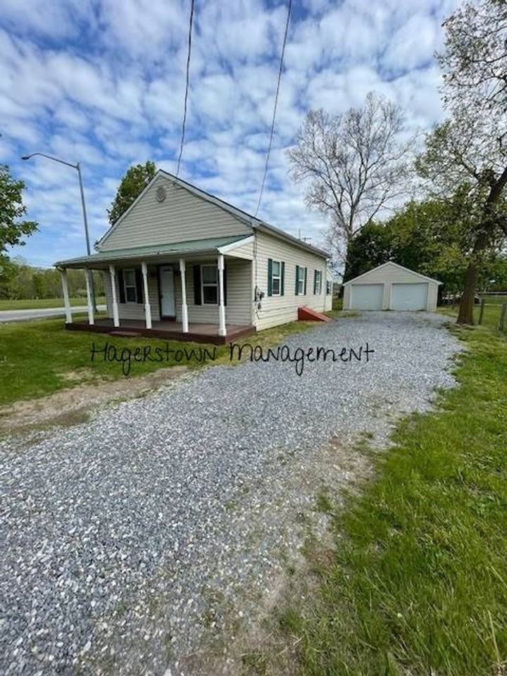 21402 Mount Aetna Rd - Photo 2 of 13