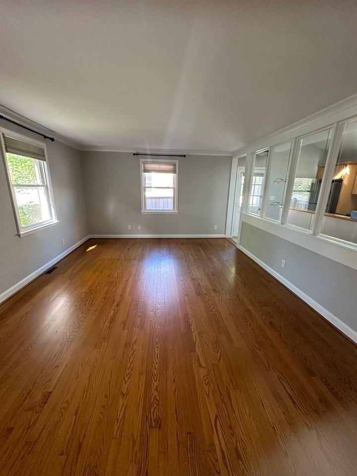 1407 Rutledge Ave - Photo 6 of 22