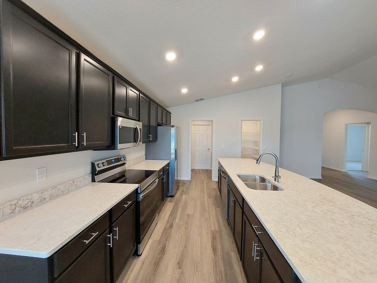 1234 Cascade Dr - Photo 6 of 40