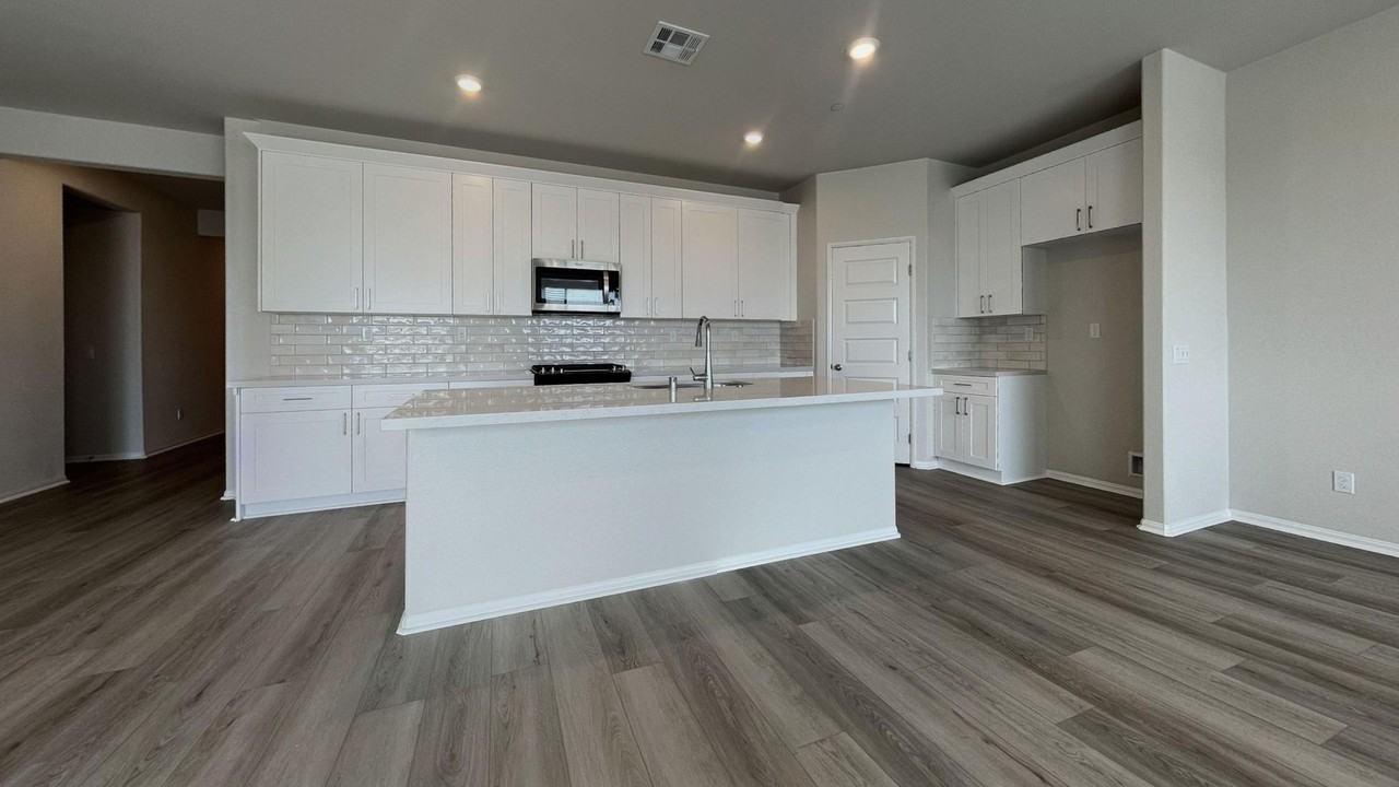 35333 Hutchison Pl - Photo 6 of 22