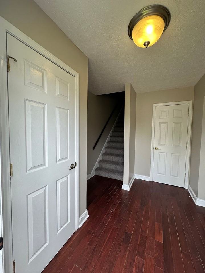 3929 Pinoak View Ct - Photo 3 of 29