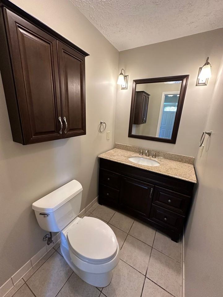 3929 Pinoak View Ct - Photo 5 of 29