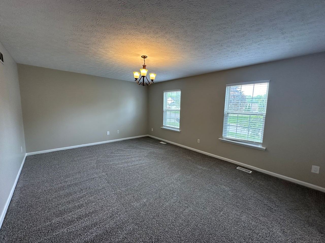3929 Pinoak View Ct - Photo 6 of 29
