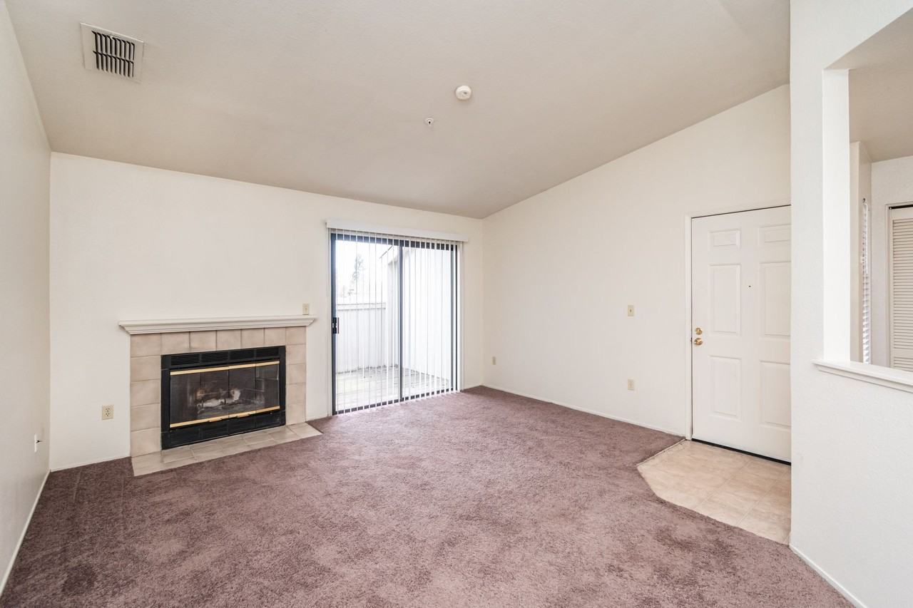 Kent Place - Photo 2 of 31