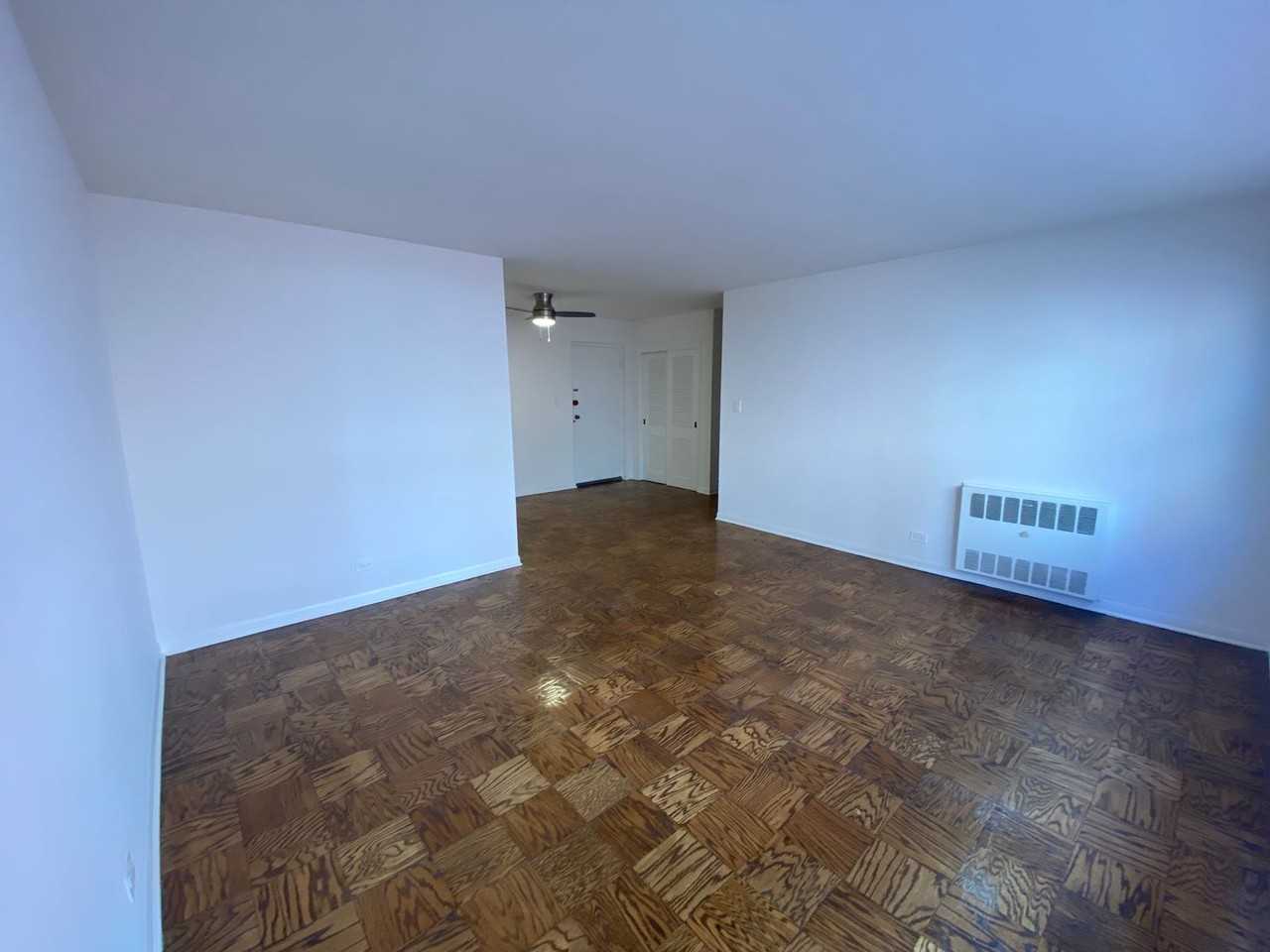 720 Washington - Photo 4 of 11