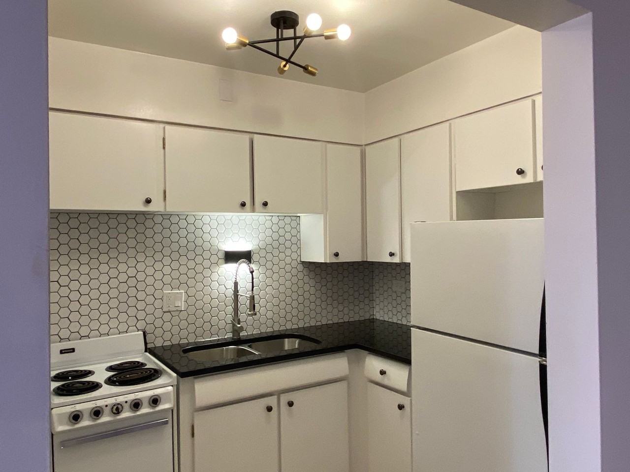 720 Washington - Photo 5 of 11