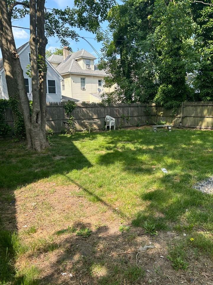 1139 Sewall Ave. - Photo 3 of 15