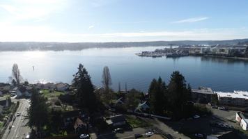 featured image of 1010 Perry Ave