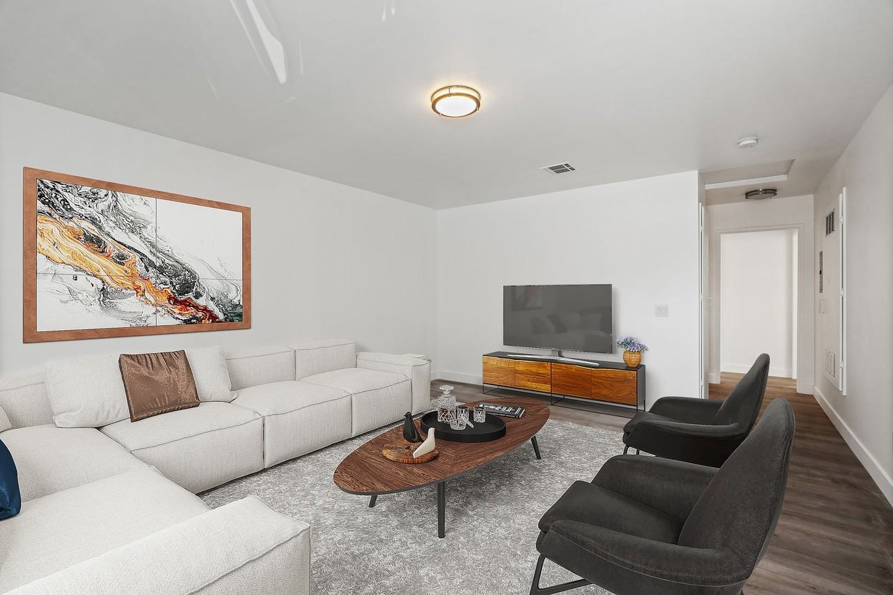 920 Everett Street apartments - Photo 5 of 18