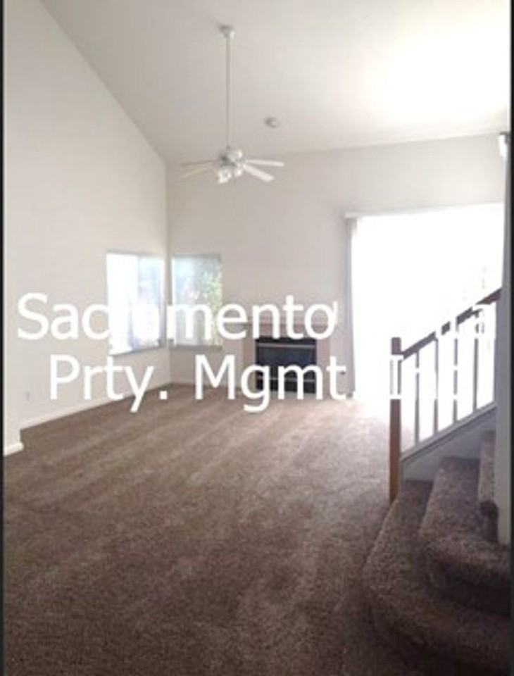 145 Sutcliffe Cir - Photo 3 of 16