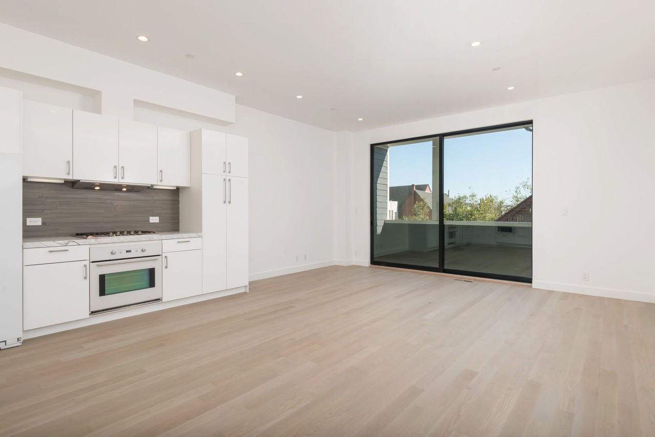 435 Duboce Avenue - Photo 3 of 9