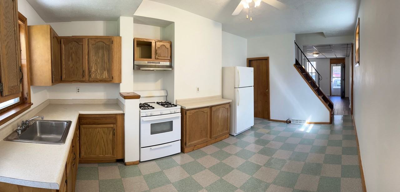 811 Evergreen Ave - Photo 2 of 5