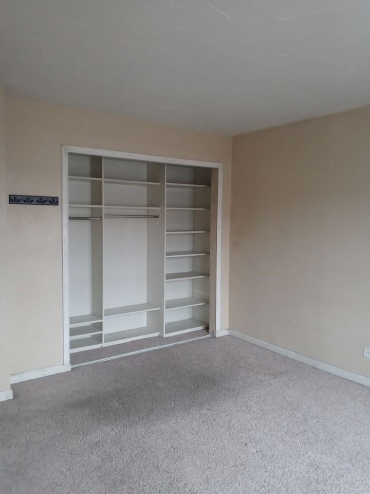 9434 East Girard Avenue - Photo 7 of 13