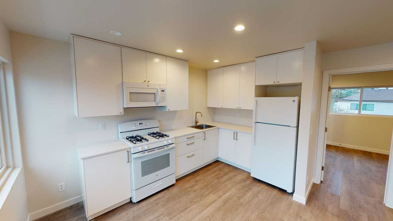 172 C Ave - Photo 2 of 7