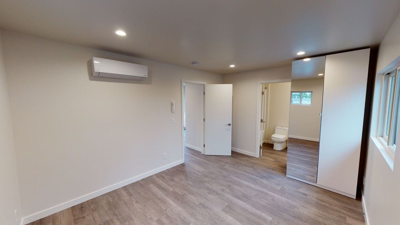 172 C Ave - Photo 5 of 7