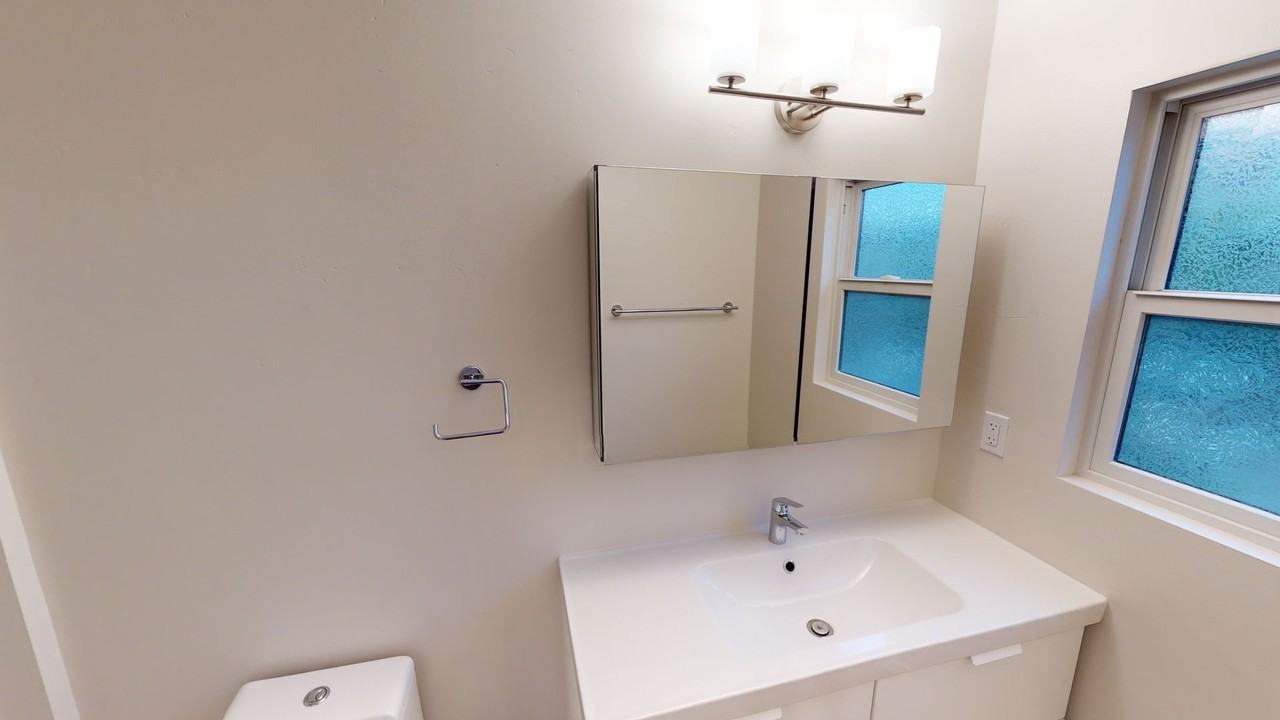 172 C Ave - Photo 6 of 7