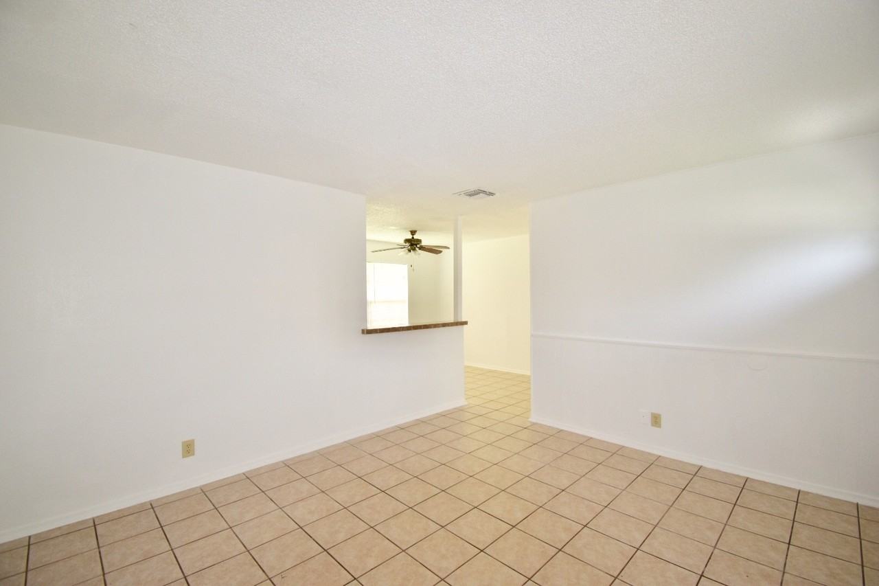 6903 Tallahasse Dr - Photo 3 of 16