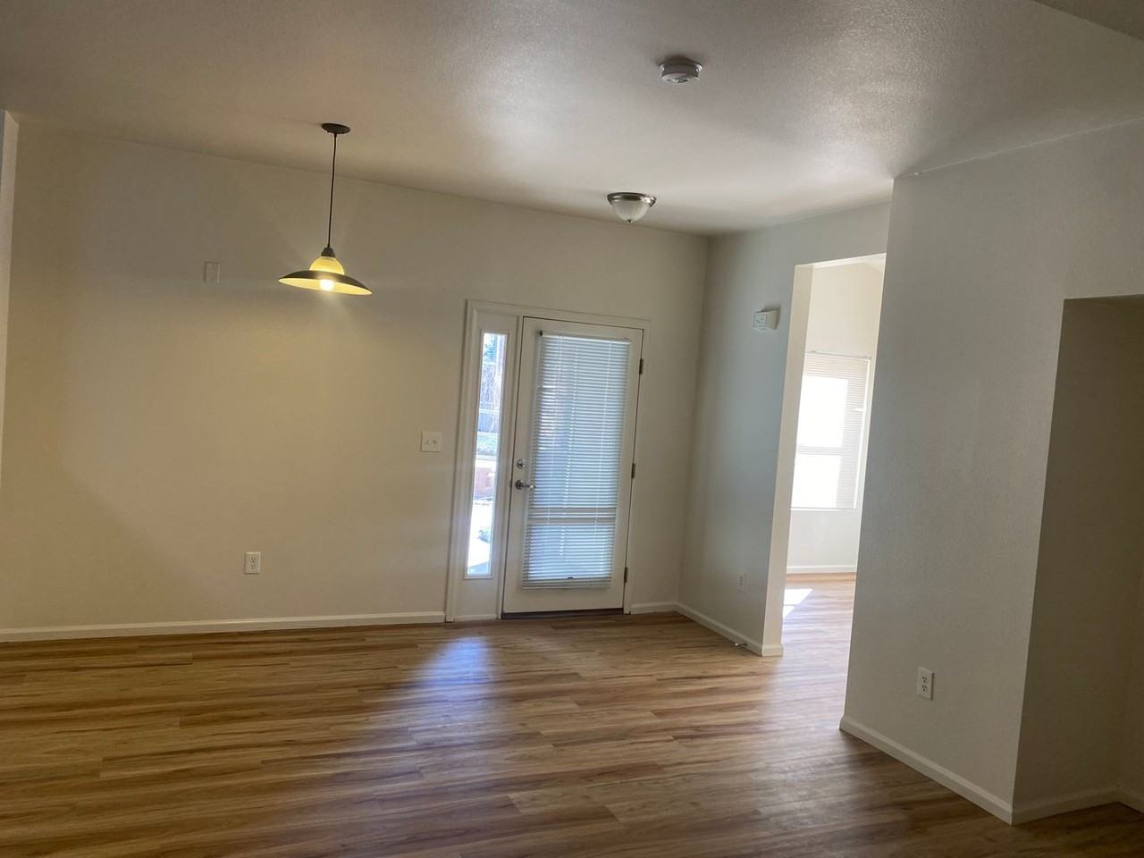 2541 S Bahama Cir - Photo 3 of 30