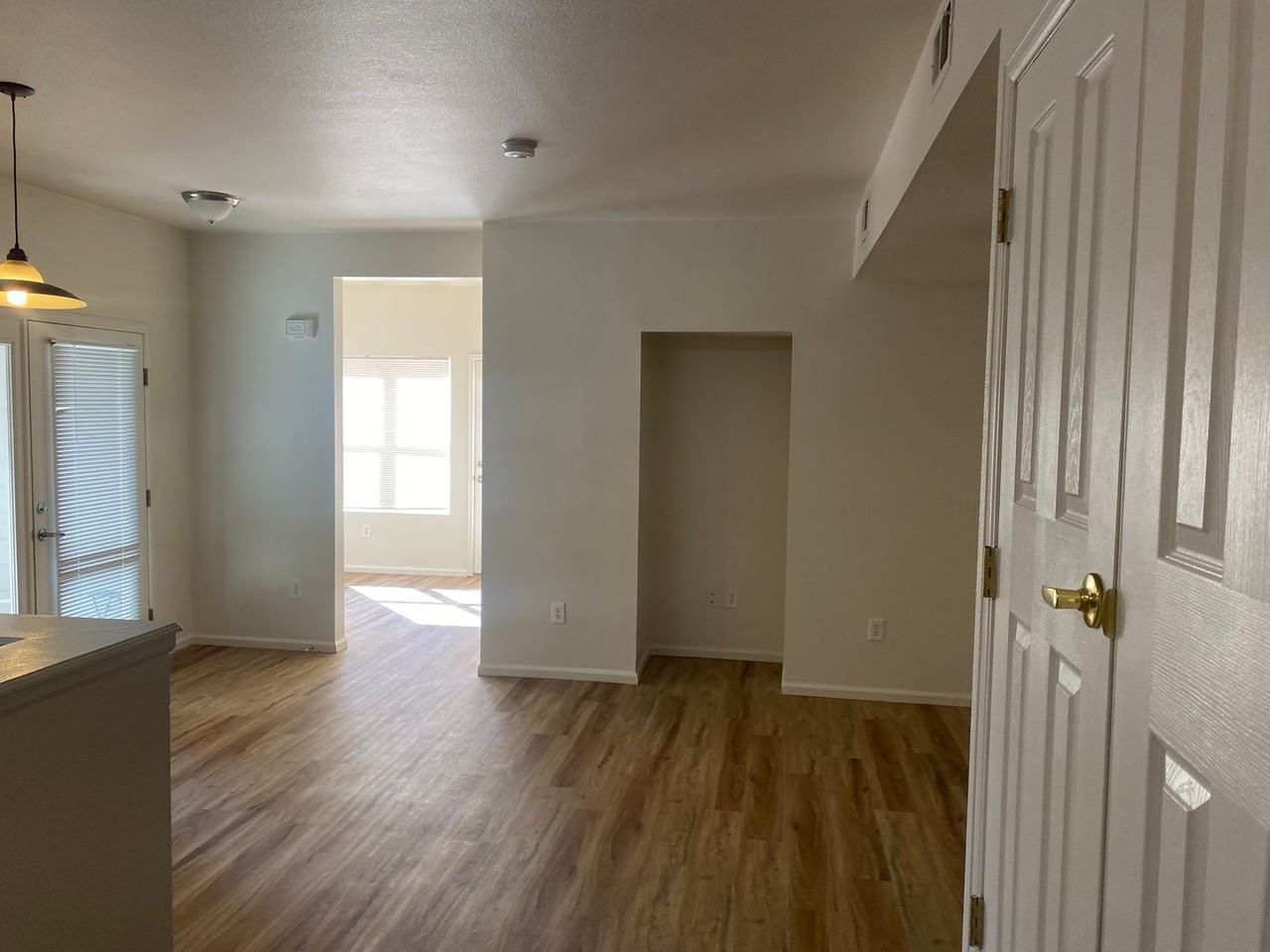 2541 S Bahama Cir - Photo 7 of 30