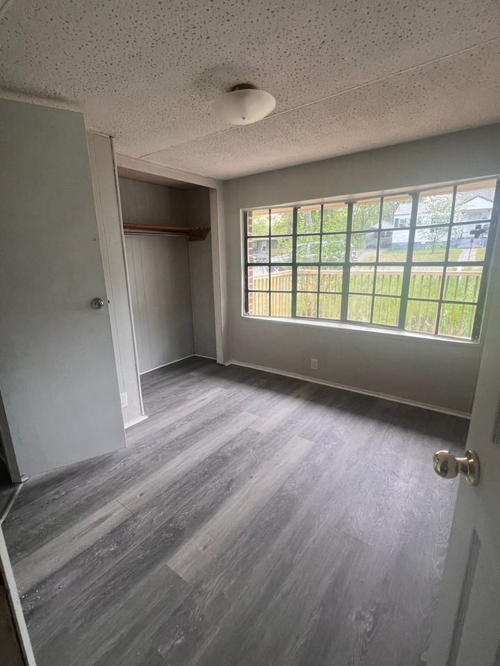 409 Daugherty Street - Photo 2 of 16