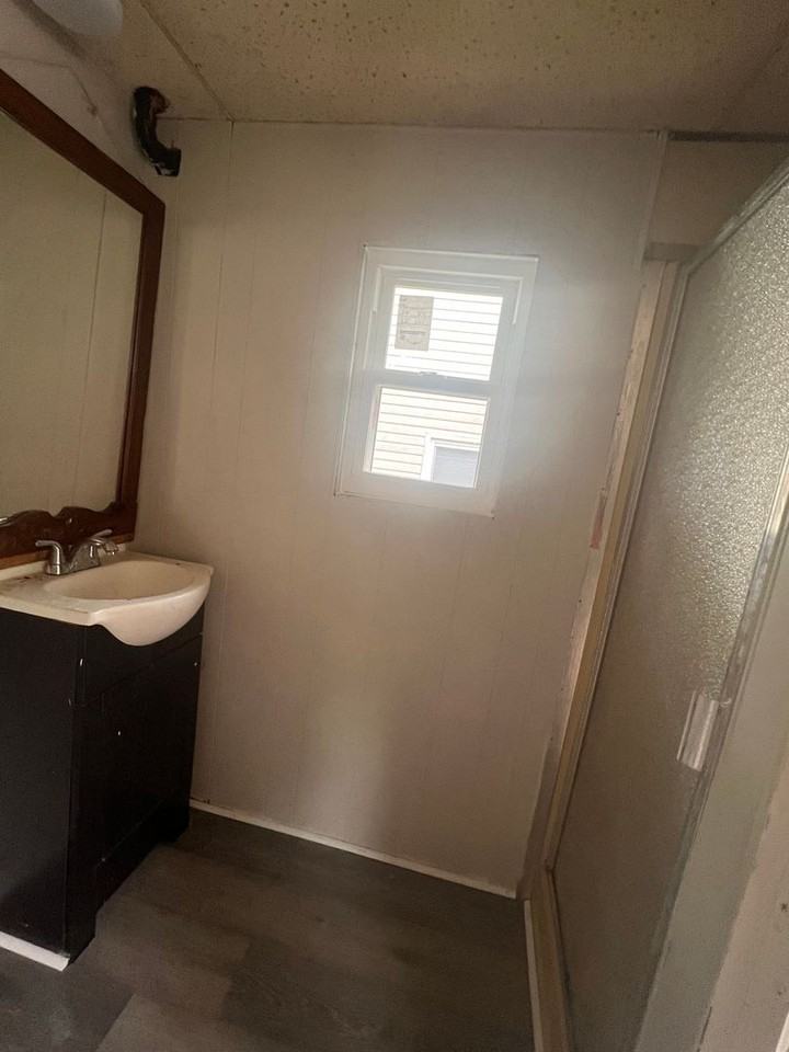 409 Daugherty Street - Photo 3 of 16