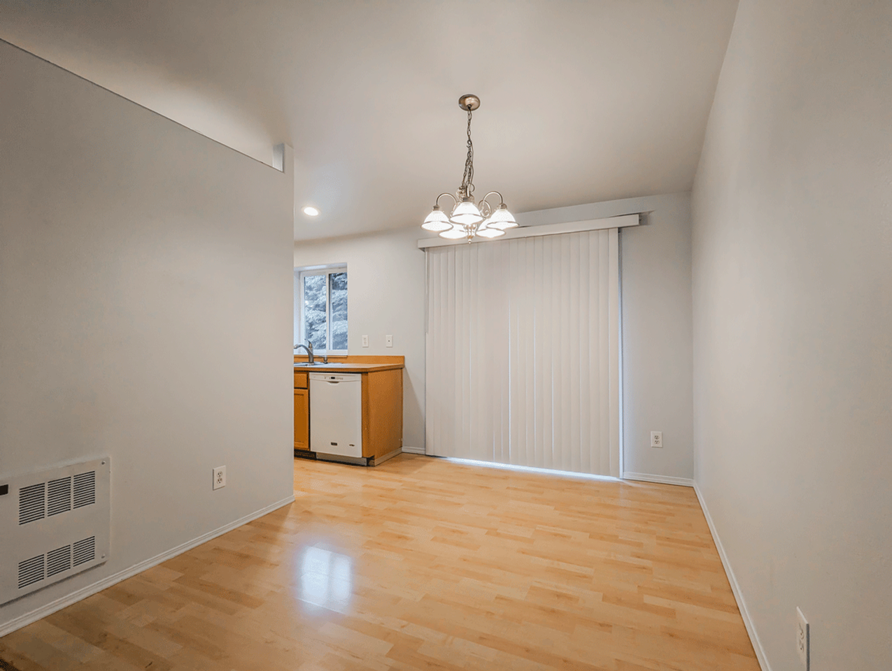 9718 50th Ave Ne - Photo 3 of 13