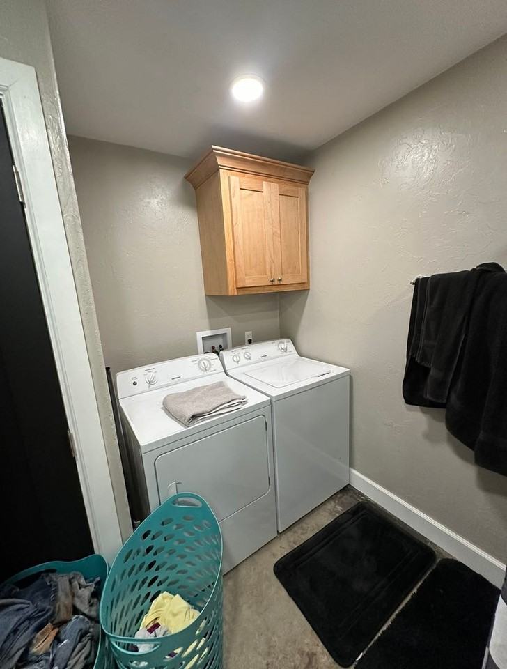 733 Orchard St - Photo 4 of 8