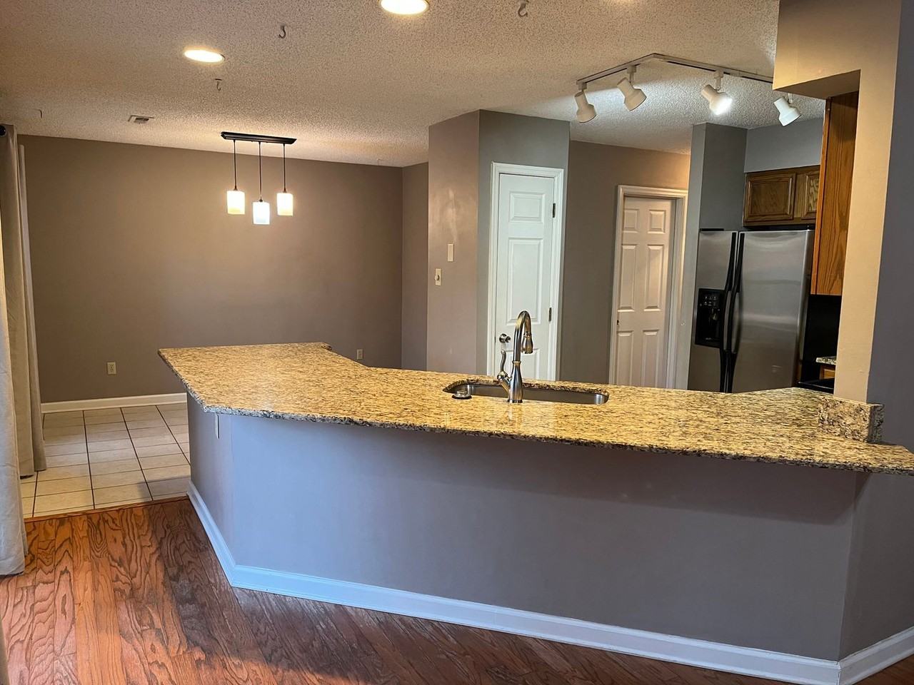 1412 Clear Brook Dr - Photo 7 of 17