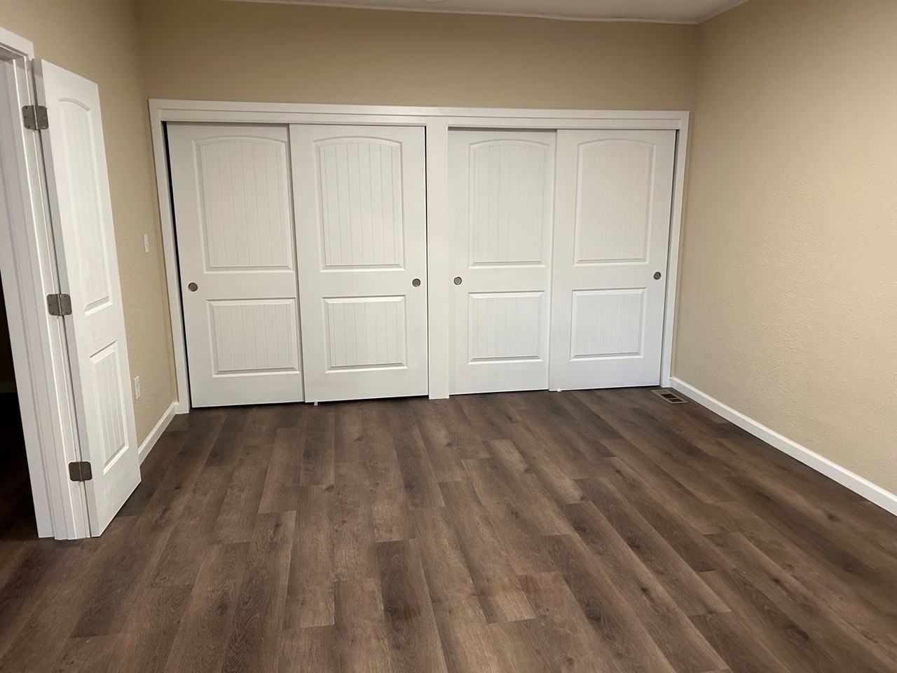 219 Sw 4th St - Photo 4 of 7