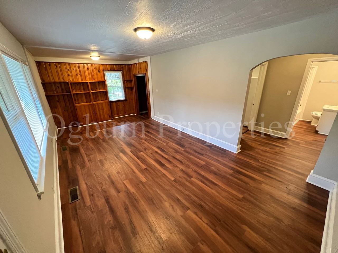 2 Vintage Ave - Photo 2 of 7