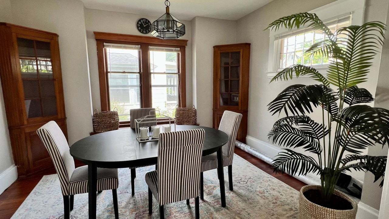531 Glenwood Ave Se - Photo 3 of 13