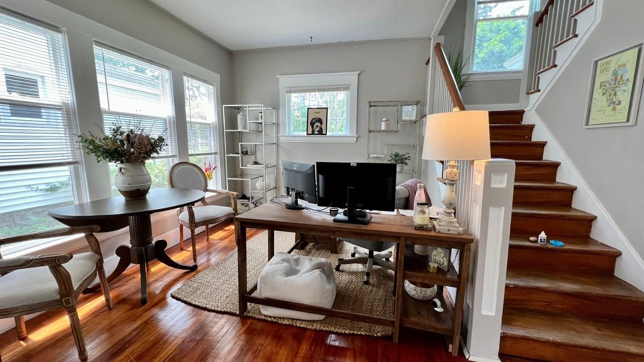 531 Glenwood Ave Se - Photo 7 of 13