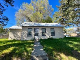 301 N Dennis St - Photo 1 of 1