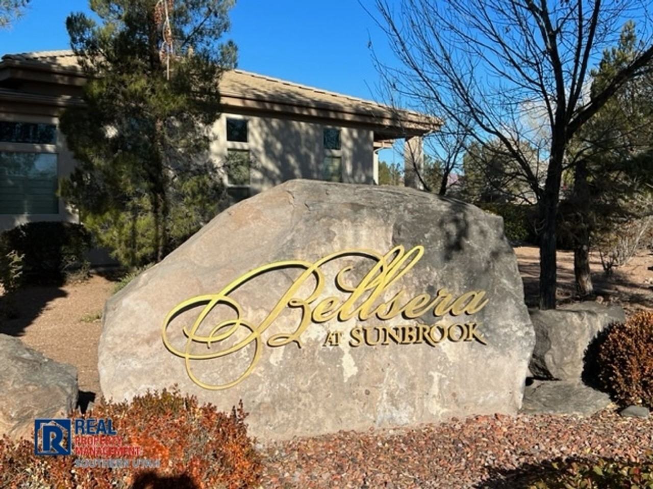 2335 W Sunbrook Dr #8 - Photo 3 of 26