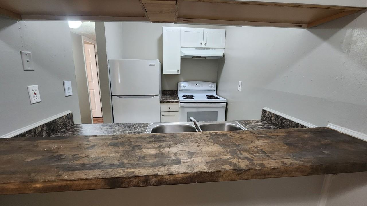 A2(RCH8) Redstone Ridge 4205 Apartments 4205 Patton Rd Sw