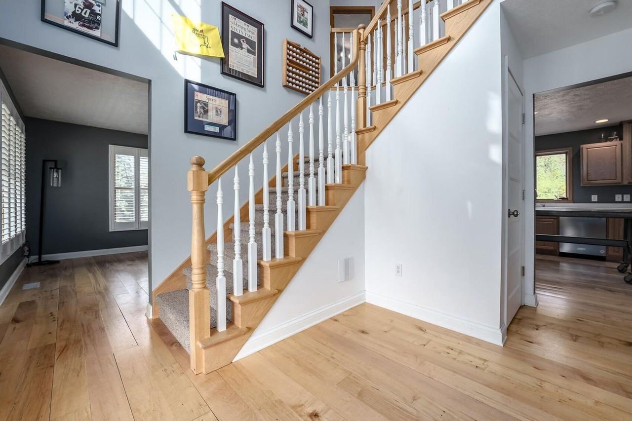 5755 Forest Harbor Dr - Photo 3 of 32