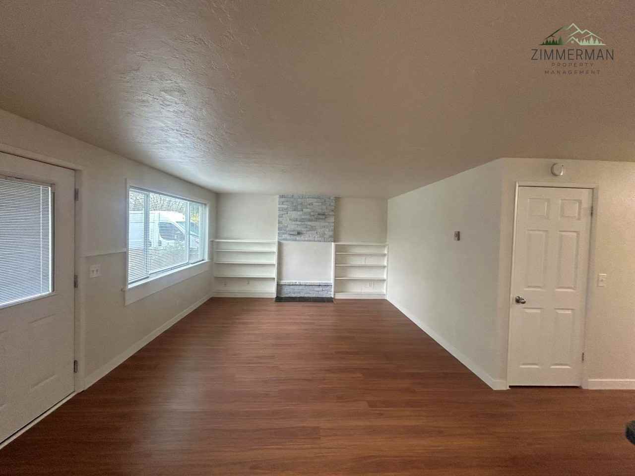 2120 Hayes St - Photo 3 of 25