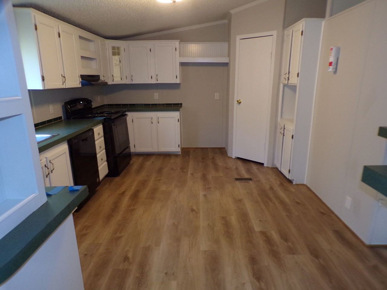 1090 County Road 188 - Photo 3 of 13