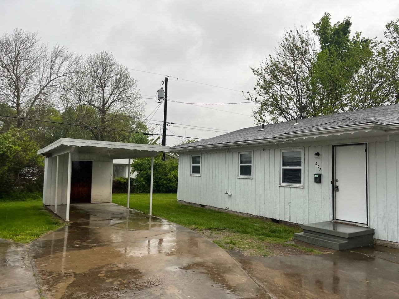 605/607 N Belview Ave Apartments in Westside Community Betterment